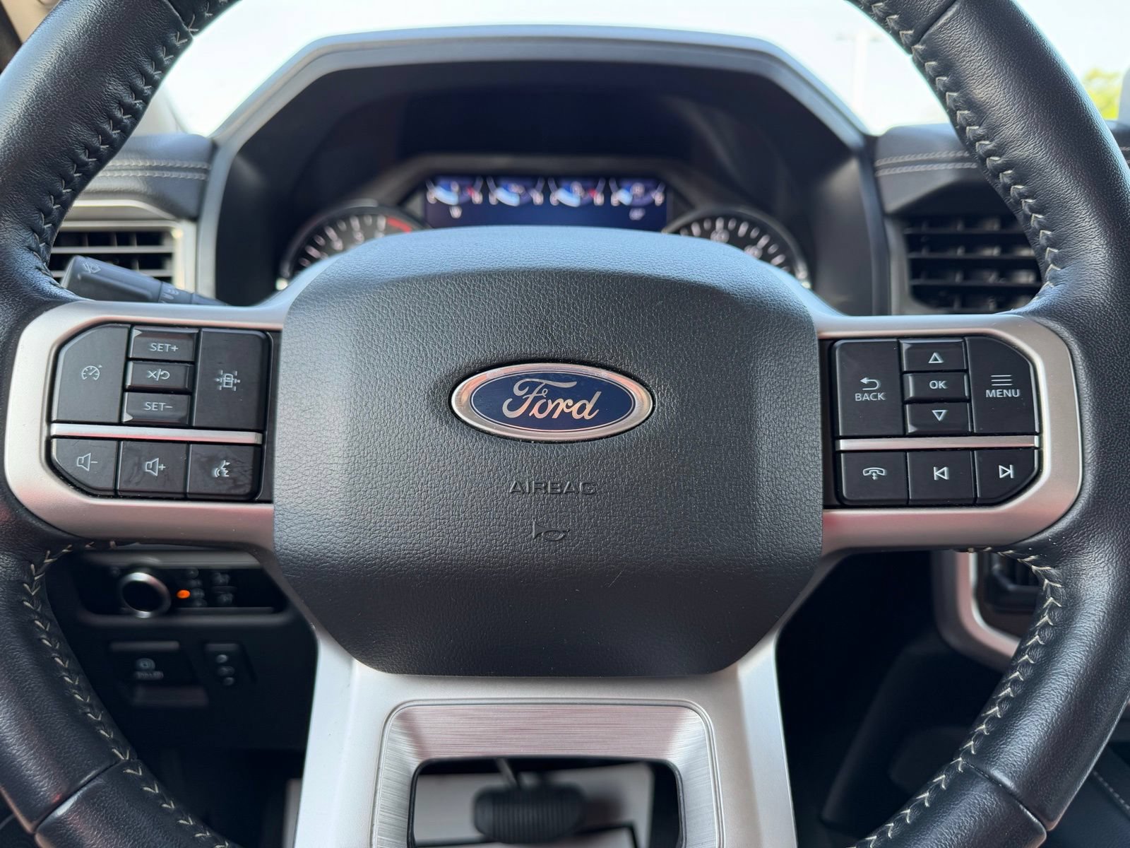 Used 2024 Ford Expedition XLT AWD/4WD image 21