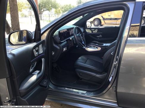 Used 2025 Mercedes-Benz GLE 450 4MATIC Coupe image 8