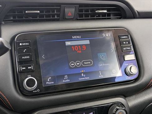 Used 2023 Nissan Kicks SR w/ Interior Electronics Package FWD image 13