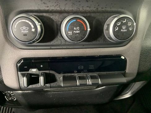 Used 2021 RAM 3500 Big Horn AWD/4WD image 24