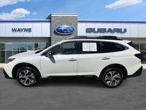 Certified 2022 Subaru Outback Touring AWD/4WD image 5