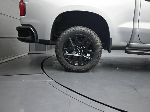 Used 2021 Chevrolet Silverado 1500 LT Trail Boss w/ Bed Protection Package AWD/4WD image 10