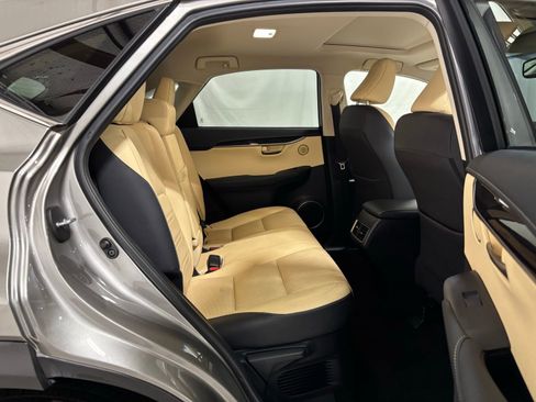 Used 2015 Lexus NX 300h FWD image 14