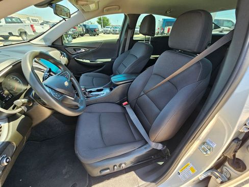 Used 2022 Chevrolet Malibu LT FWD image 15