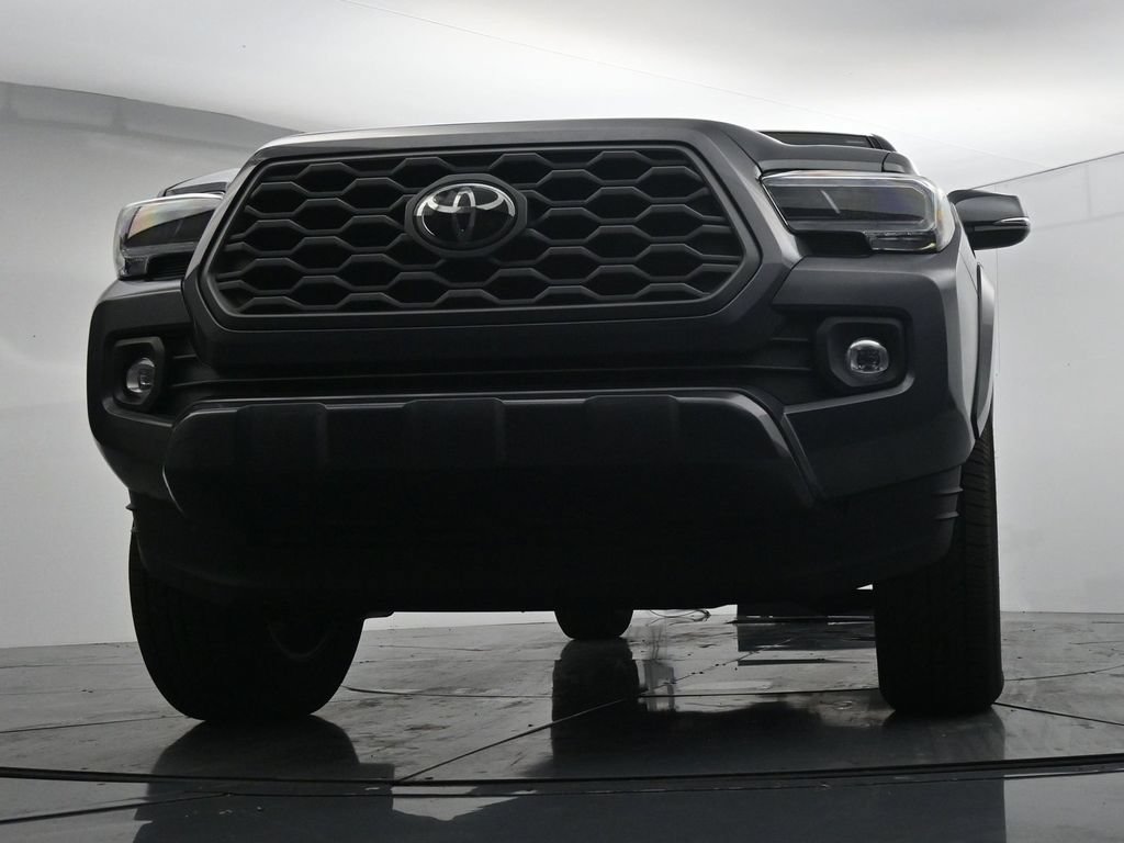 Used 2023 Toyota Tacoma TRD Sport AWD/4WD image 30