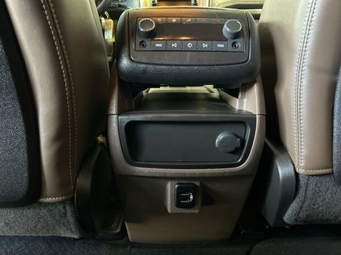 Used 2017 GMC Acadia Limited SLT FWD image 28
