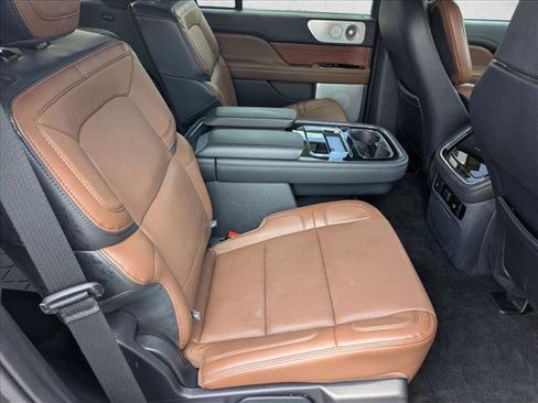 Used 2024 Lincoln Navigator Reserve AWD/4WD image 21