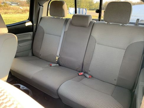 Used 2014 Toyota Tacoma PreRunner image 21