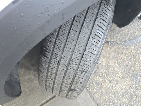 Used 2025 Chevrolet Trax LT w/ Driver Confidence Package image 31