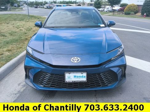 Used 2026 Toyota Camry SE FWD image 2