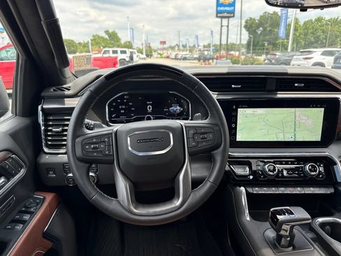 Used 2025 GMC Sierra 1500 Denali Ultimate AWD/4WD image 16