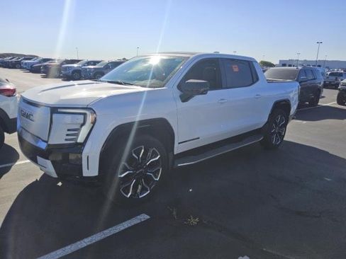 Used 2025 GMC Sierra EV Denali AWD/4WD image 8