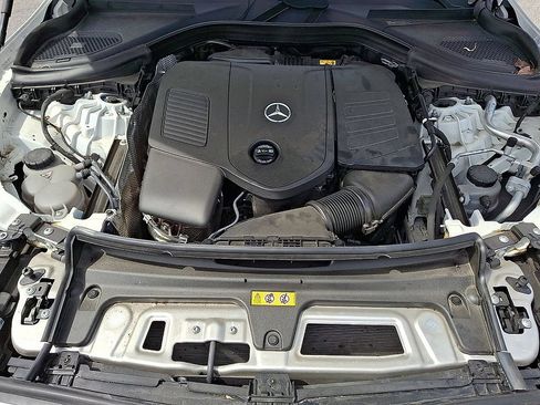 Used 2023 Mercedes-Benz GLC 300 4MATIC image 27