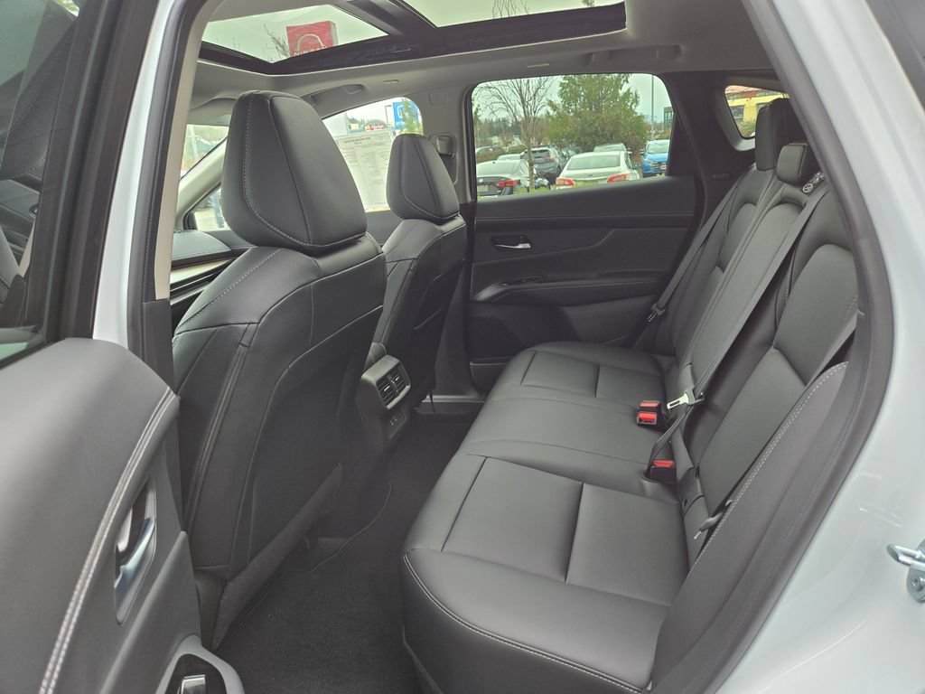 New 2025 Nissan Murano SL w/ Cargo Package AWD/4WD image 6