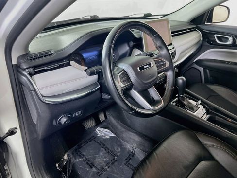 Used 2022 Jeep Compass Limited AWD/4WD image 9