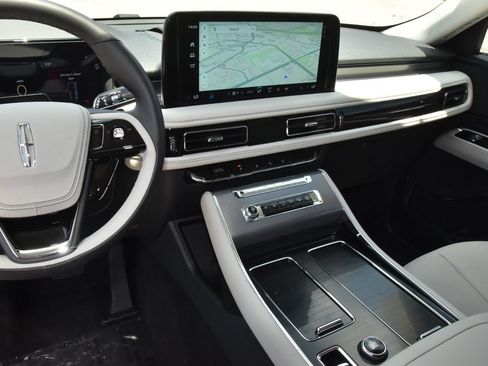New 2026 Lincoln Aviator AWD image 27