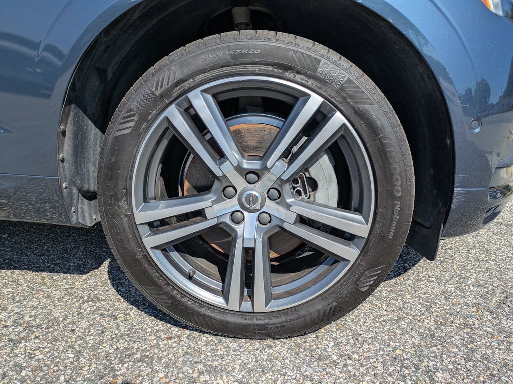Used 2019 Volvo XC60 T6 Momentum w/ Premium Package AWD/4WD image 11