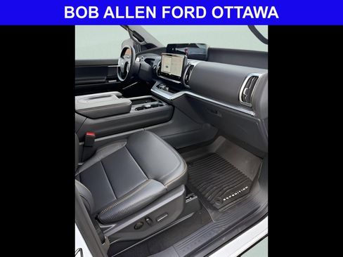 Used 2026 Ford Expedition Tremor AWD/4WD image 17