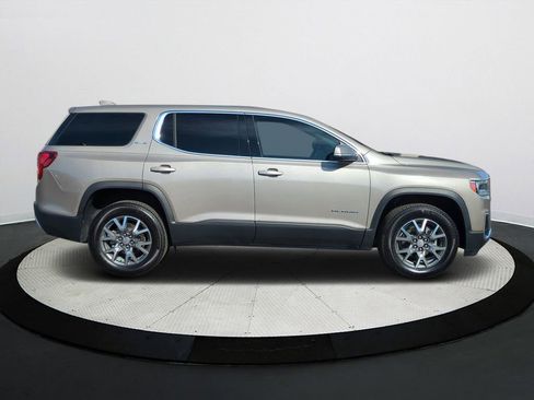 Used 2022 GMC Acadia SLE image 3