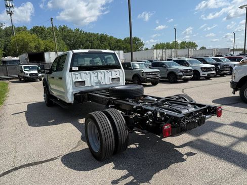New 2025 Ford F550 4x4 Crew Cab image 2