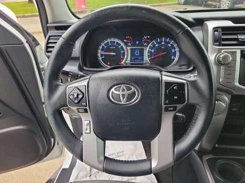Used 2018 Toyota 4Runner SR5 RWD image 26