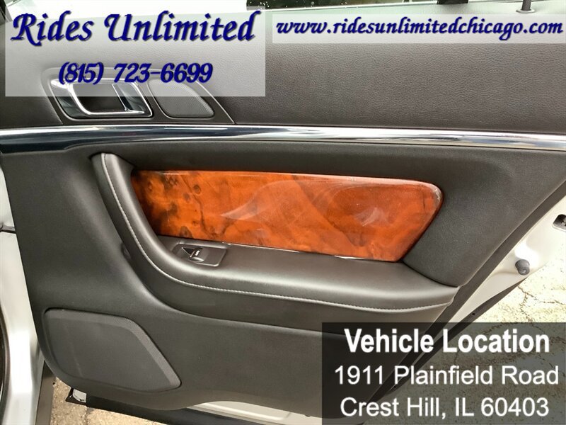 Used 2013 Lincoln MKS FWD image 31