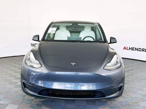 Used 2020 Tesla Model Y Long Range image 8