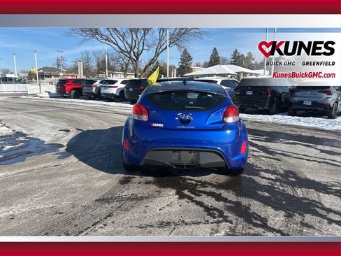 Used 2013 Hyundai Veloster Base image 6
