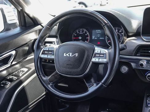 Used 2022 Kia Telluride EX w/ EX Premium Package FWD image 14