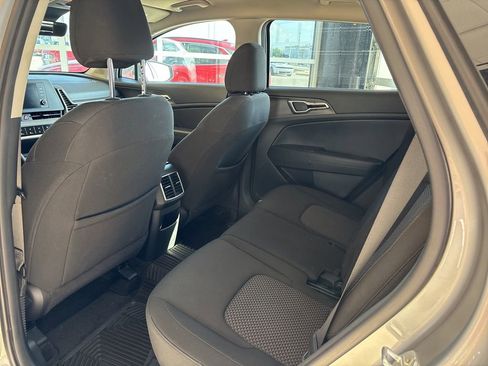 Certified 2023 Kia Sportage LX image 17