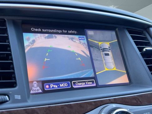 Used 2014 INFINITI QX80 2WD w/ Deluxe Touring Package image 26