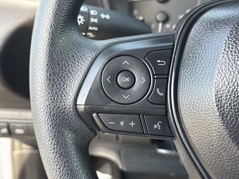 Used 2025 Toyota Corolla LE FWD image 39