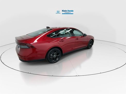 New 2025 Honda Accord SE image 2