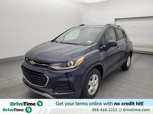 Used 2018 Chevrolet Trax LT w/ LT Convenience Package image 1