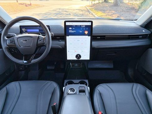 Used 2024 Ford Mustang Mach-E Premium image 16