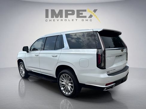 Used 2022 Cadillac Escalade Premium Luxury RWD image 3