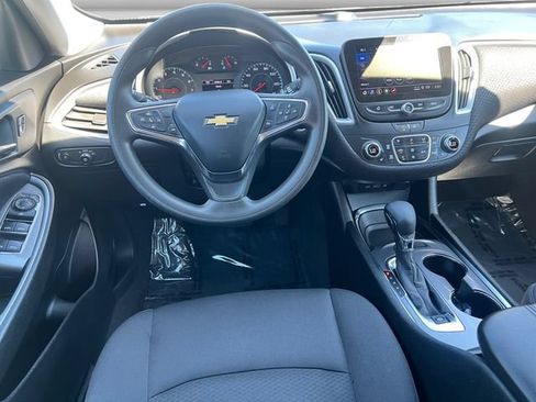 Used 2023 Chevrolet Malibu LT FWD image 12