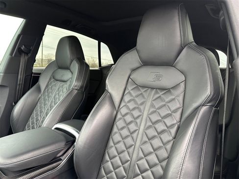 Used 2020 Audi SQ8 Prestige w/ Prestige Package image 11