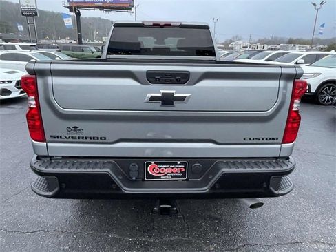 Certified 2024 Chevrolet Silverado 2500 Custom w/ Custom Value Package image 3