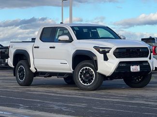 New 2026 Toyota Tacoma TRD Off-Road AWD/4WD video 2