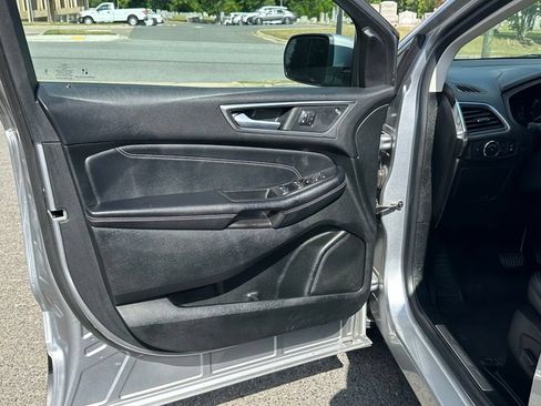 Used 2022 Ford Edge Titanium AWD/4WD image 14