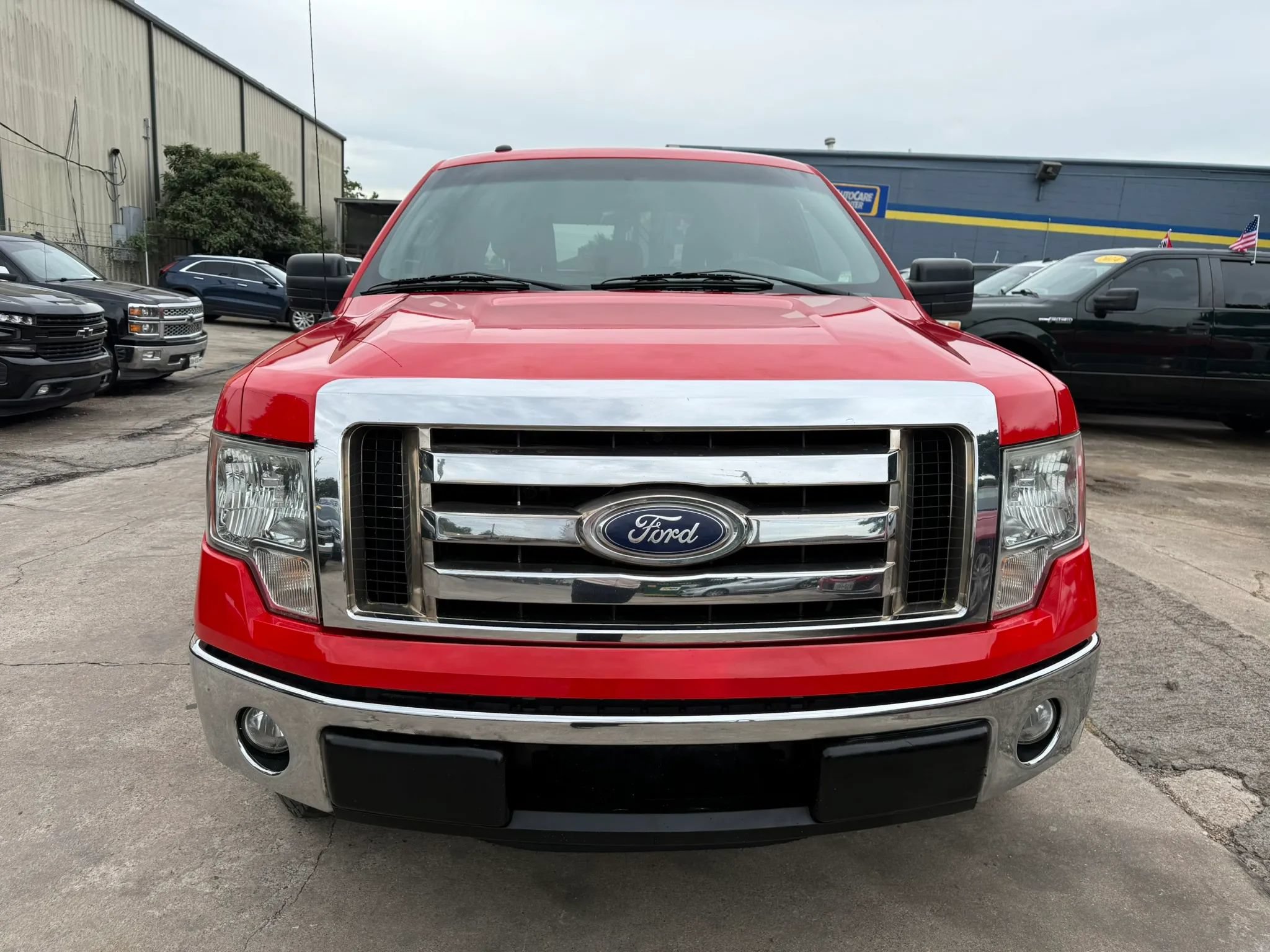 Used 2011 Ford F150 XLT RWD image 2