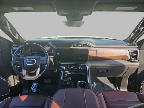 Certified 2023 GMC Sierra 1500 Denali Ultimate AWD/4WD image 11