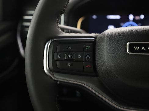 Used 2024 Jeep Wagoneer Series II image 29