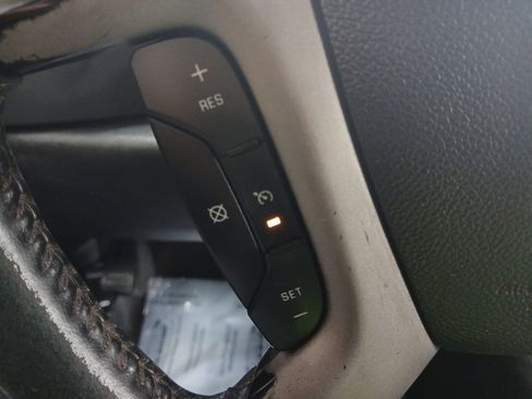 Used 2013 GMC Sierra 1500 SLE w/ Power Tech Package image 9