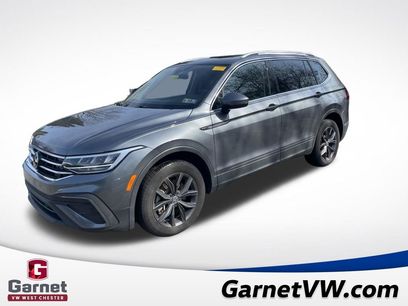 Used 2023 Volkswagen Tiguan SE w/ Panoramic Sunroof Package