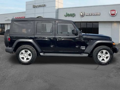 Used 2021 Jeep Wrangler Unlimited Sport AWD/4WD image 8