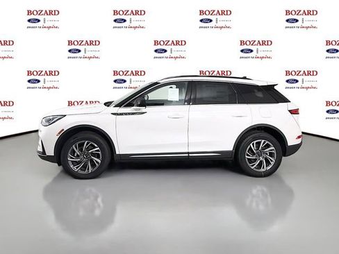 New 2026 Lincoln Corsair Premiere FWD image 5