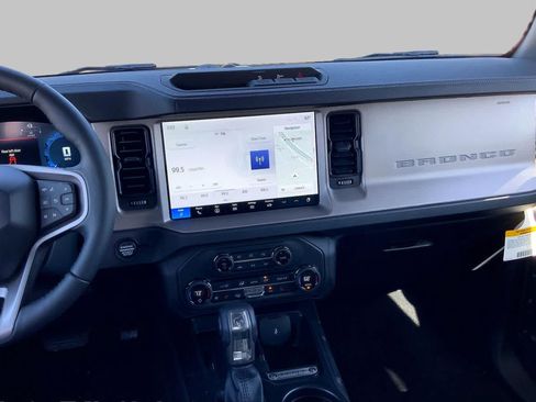 New 2026 Ford Bronco Outer Banks AWD/4WD image 6