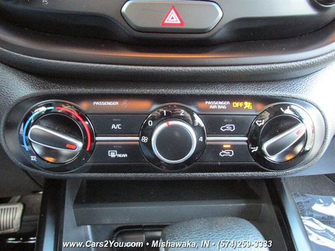 Used 2021 Kia Soul S image 29